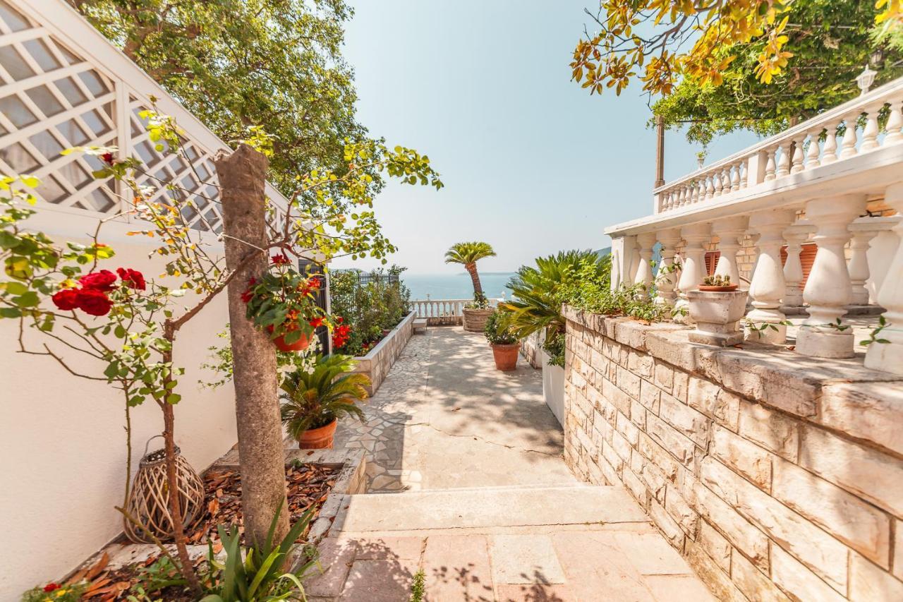 Apartments Belvedere Herceg Novi Buitenkant foto