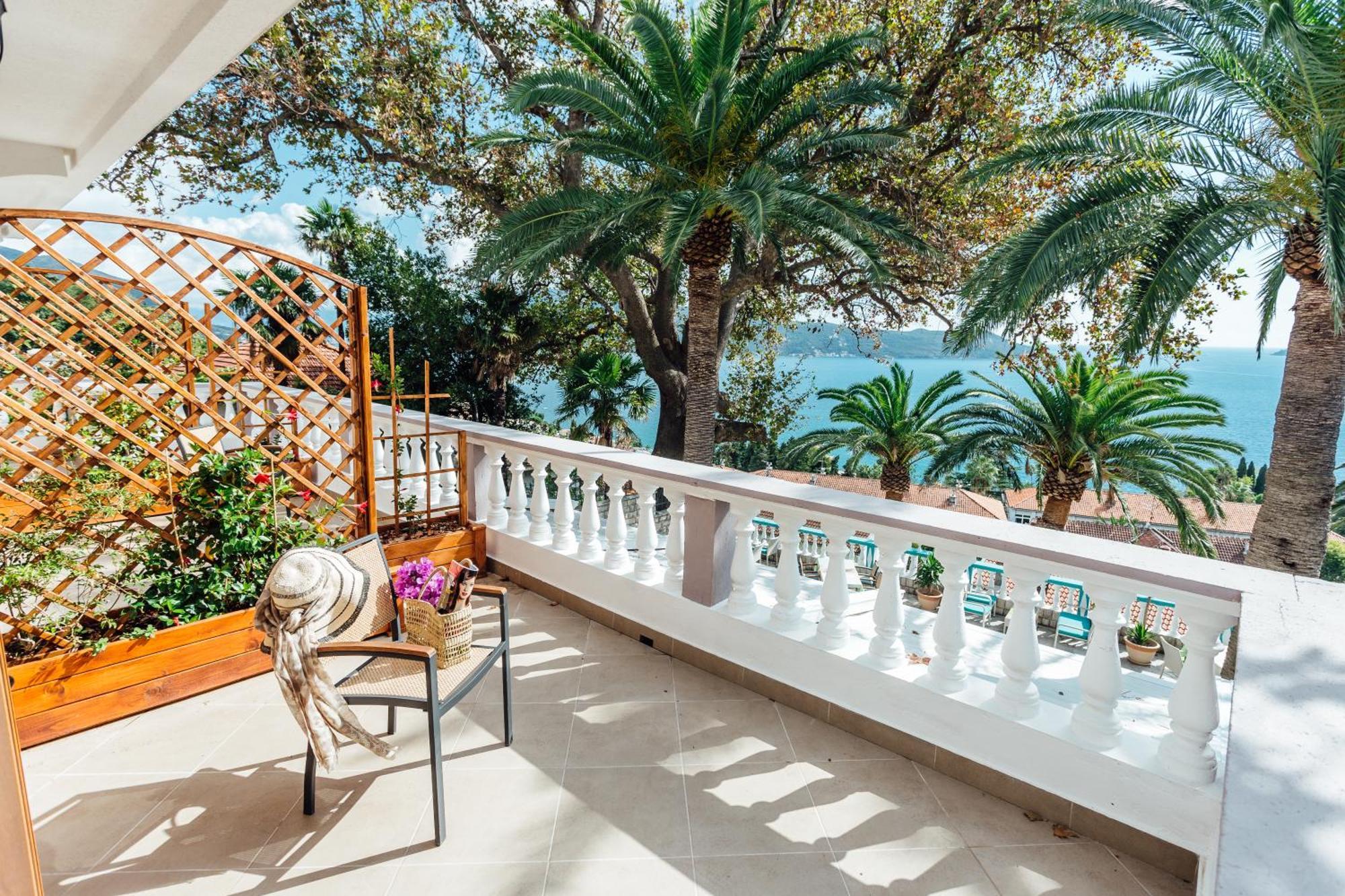 Apartments Belvedere Herceg Novi Kamer foto