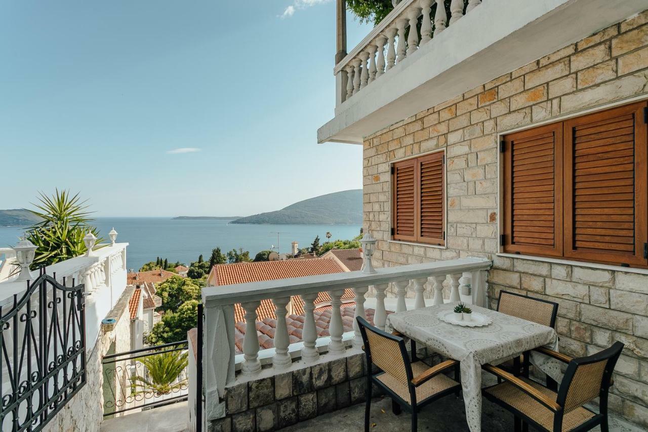 Apartments Belvedere Herceg Novi Buitenkant foto